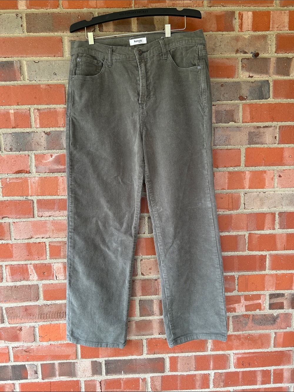 Kensie Straight-Leg Corduroy Pants in Olive w slight stretch